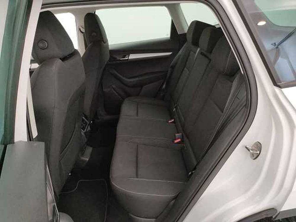 Skoda Karoq usata a Varese (11)