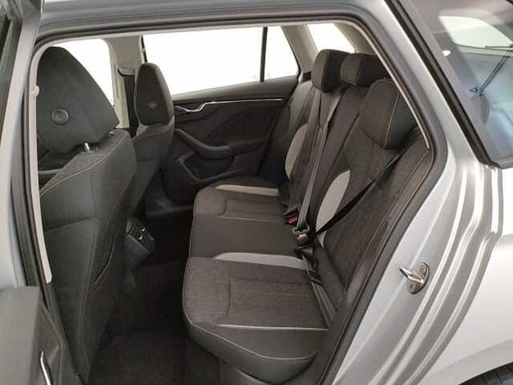 Skoda Kamiq usata a Varese (11)