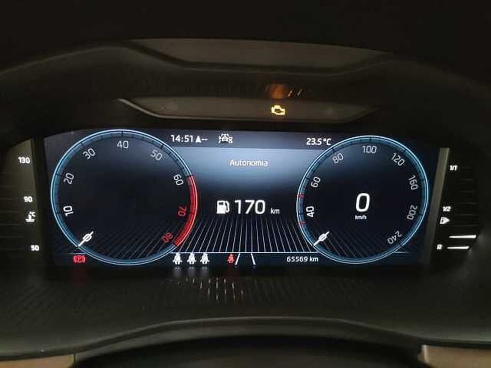 Skoda Kamiq usata a Varese (14)
