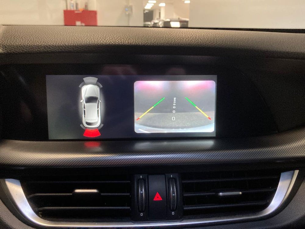 Alfa Romeo Stelvio usata a Ascoli Piceno (15)