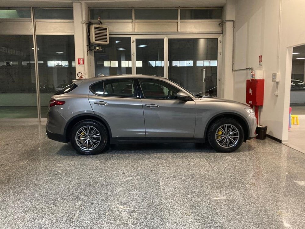 Alfa Romeo Stelvio usata a Ascoli Piceno (4)