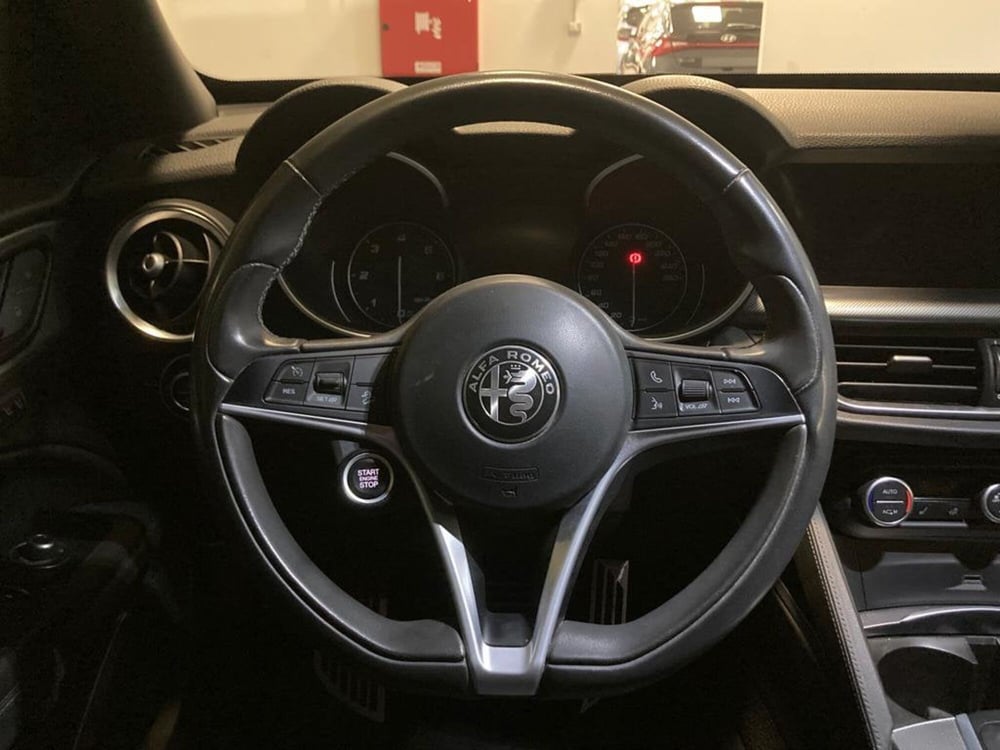 Alfa Romeo Stelvio usata a Ascoli Piceno (8)