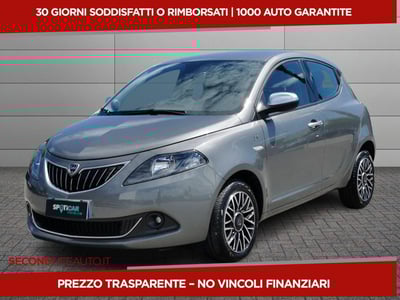 Lancia Ypsilon 1.2 69 CV 5 porte GPL Alberta Ferretti del 2023 usata a Vasto