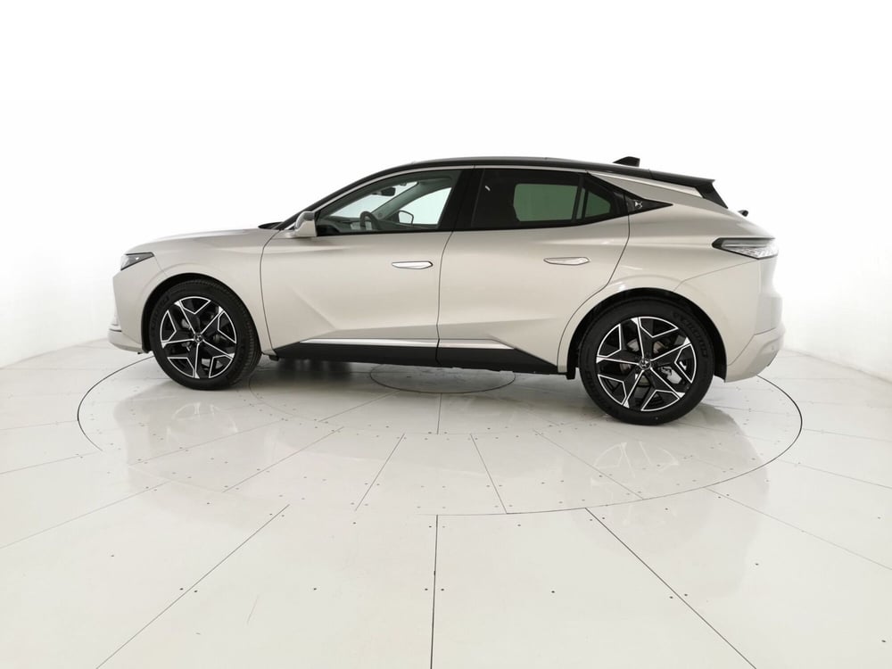Ds DS 4 nuova a Chieti (2)