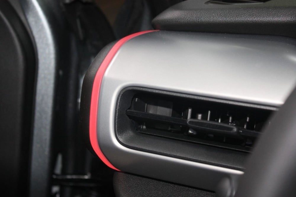 Jeep Avenger nuova a Viterbo (15)