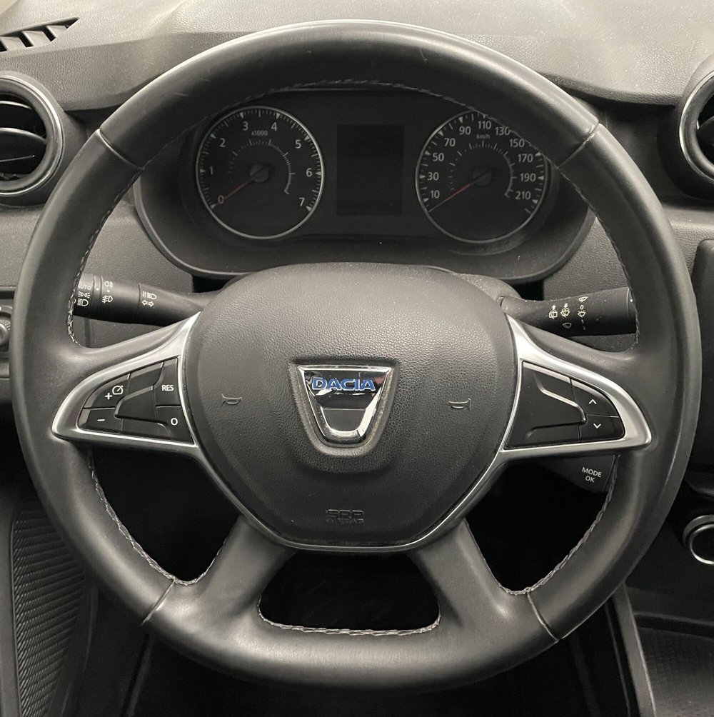 Dacia Duster usata a Novara (15)