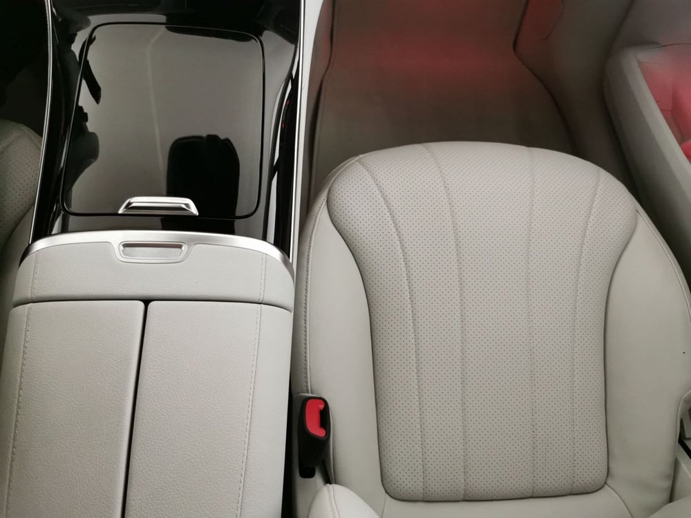 Mercedes-Benz EQE usata a Chieti (18)