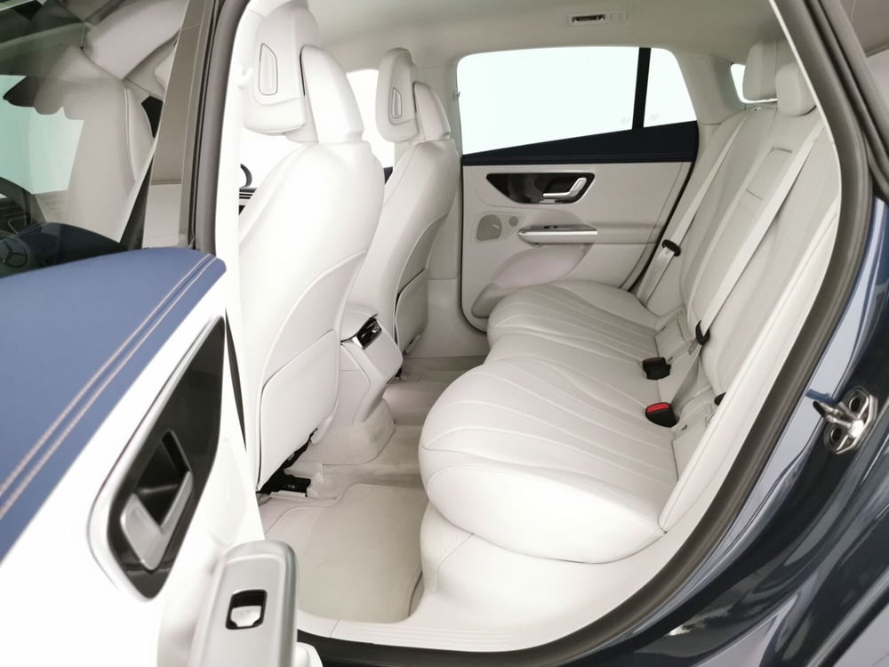 Mercedes-Benz EQE usata a Chieti (6)