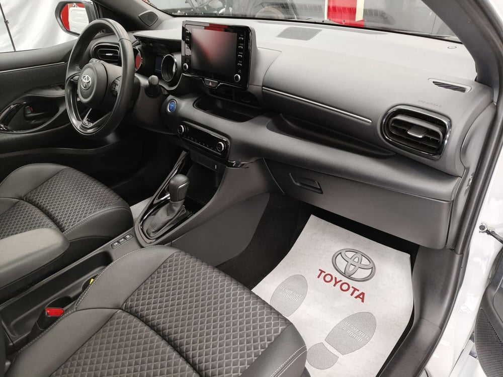 Toyota Yaris usata a Roma (13)