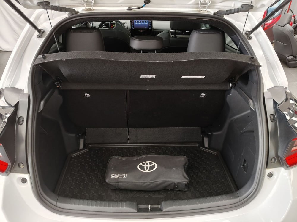 Toyota Yaris usata a Roma (7)