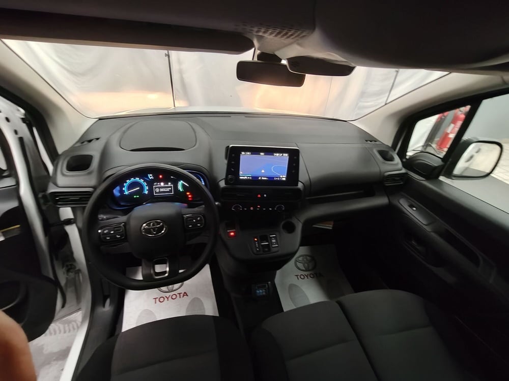 Toyota Proace City Furgone usata a Roma (11)