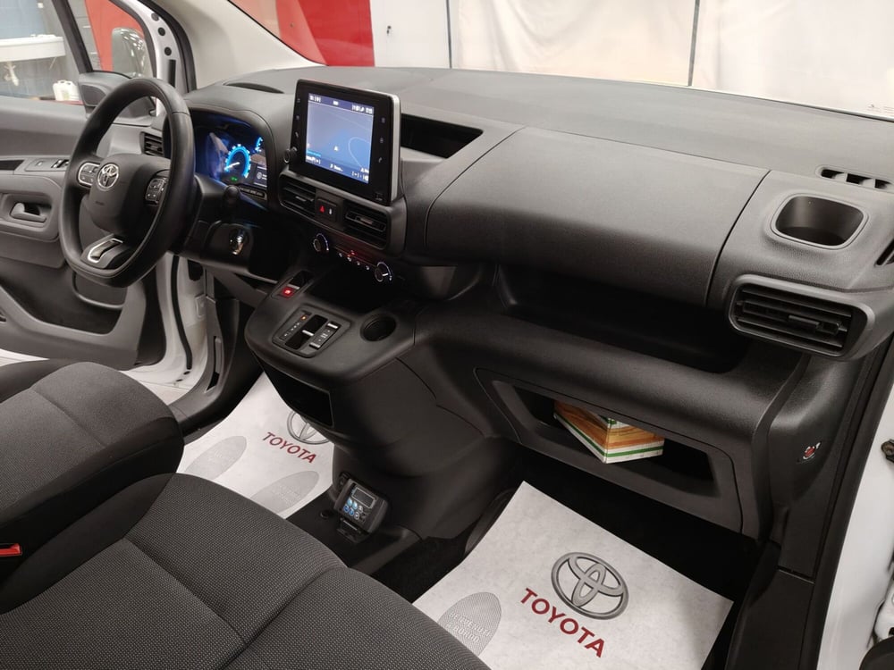 Toyota Proace City Furgone usata a Roma (14)