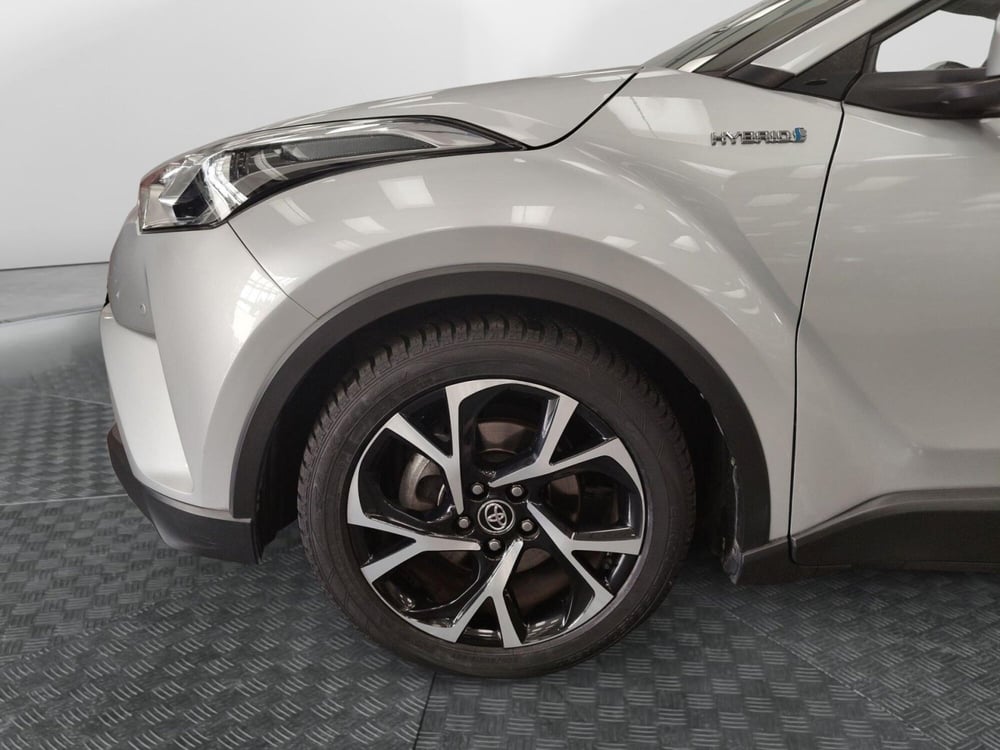 Toyota Toyota C-HR usata a Roma (17)