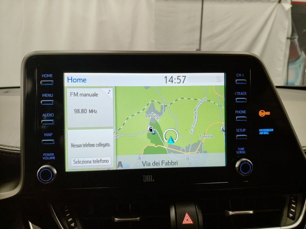 Toyota Toyota C-HR usata a Roma (19)