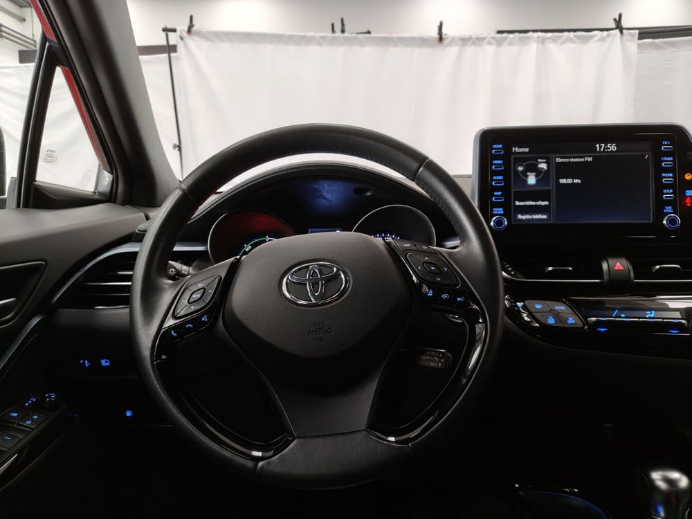 Toyota Toyota C-HR usata a Roma (11)