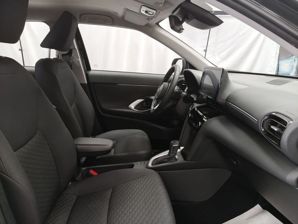Toyota Yaris Cross usata a Roma (6)