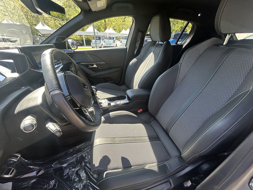 Peugeot 208 usata a La Spezia (10)