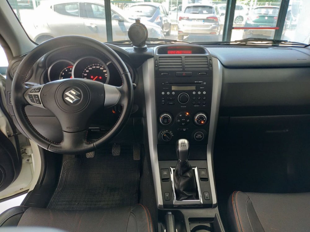Suzuki Grand Vitara usata a Reggio Emilia (14)