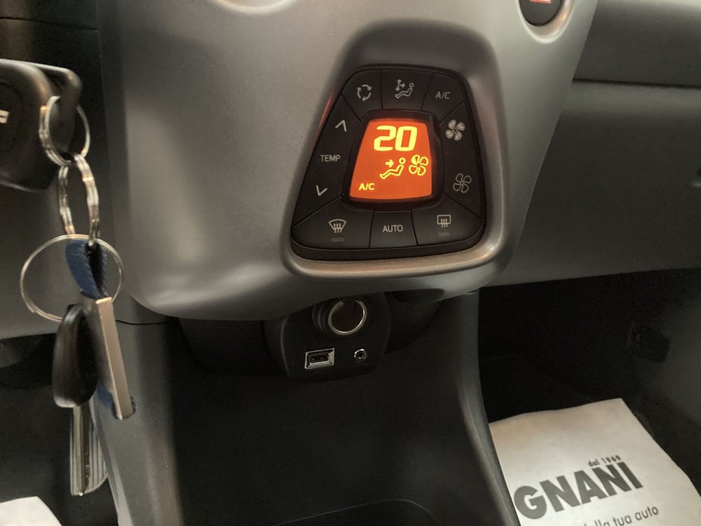 Toyota Aygo usata a Pavia (12)