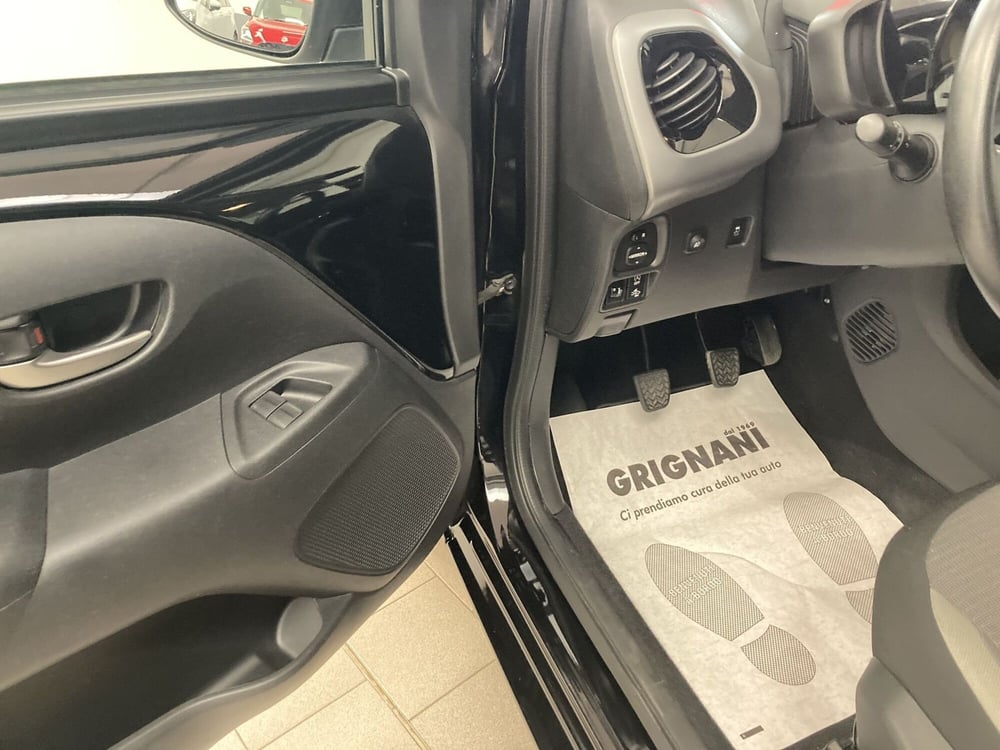 Toyota Aygo usata a Pavia (7)