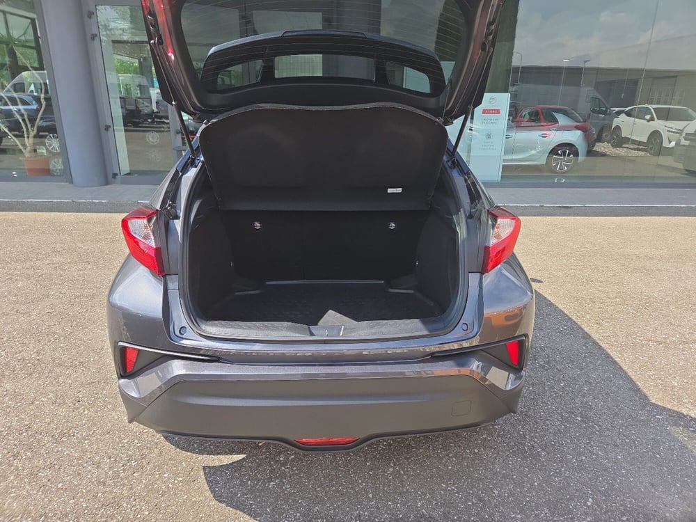 Toyota Toyota C-HR usata a Ravenna (12)