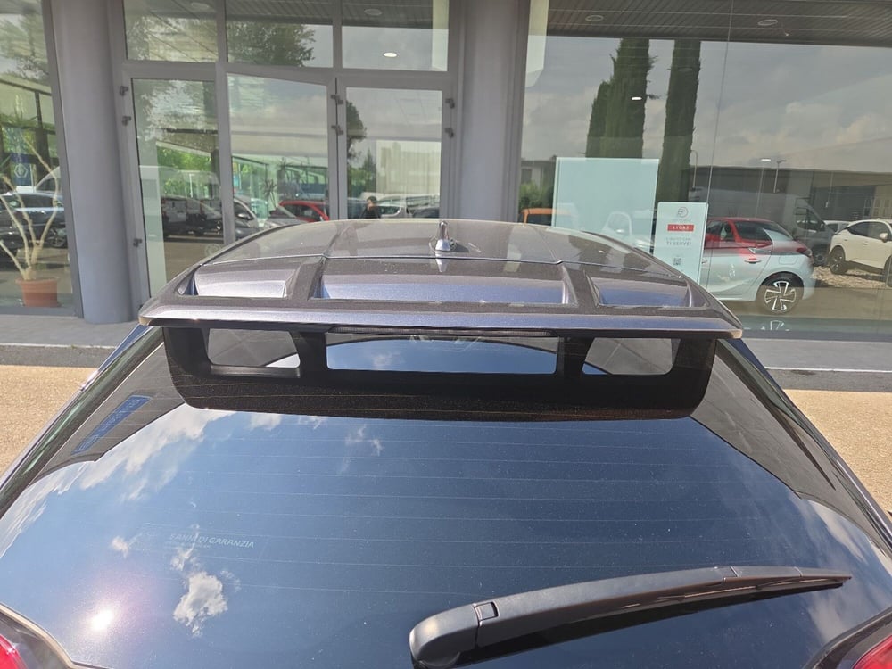 Toyota Toyota C-HR usata a Ravenna (13)
