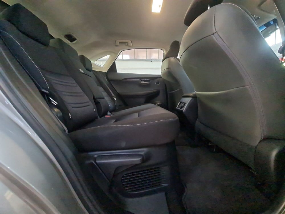 Lexus NX usata a Modena (11)