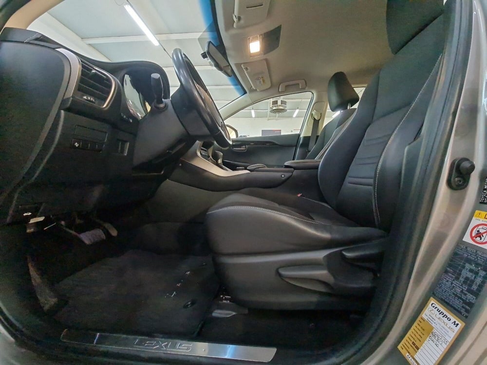 Lexus NX usata a Modena (8)
