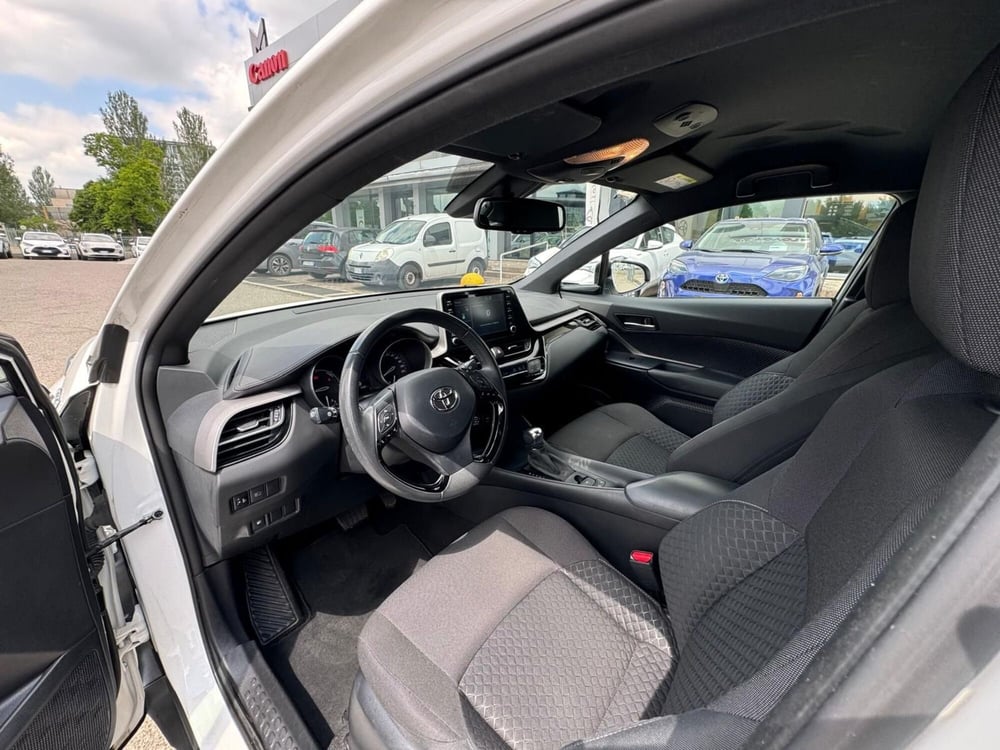 Toyota Toyota C-HR usata a Modena (12)