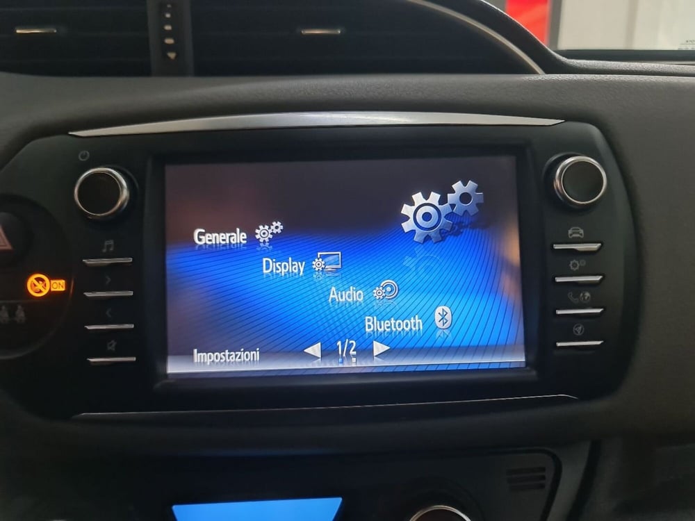 Toyota Yaris usata a Bologna (12)