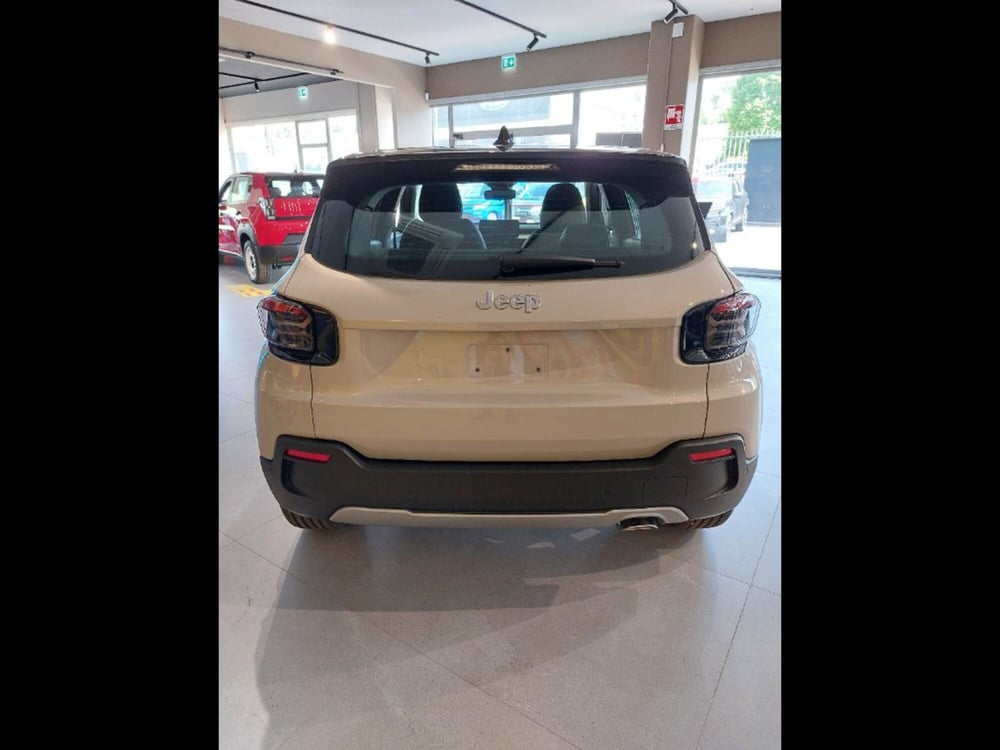 Jeep Avenger nuova a Livorno (3)