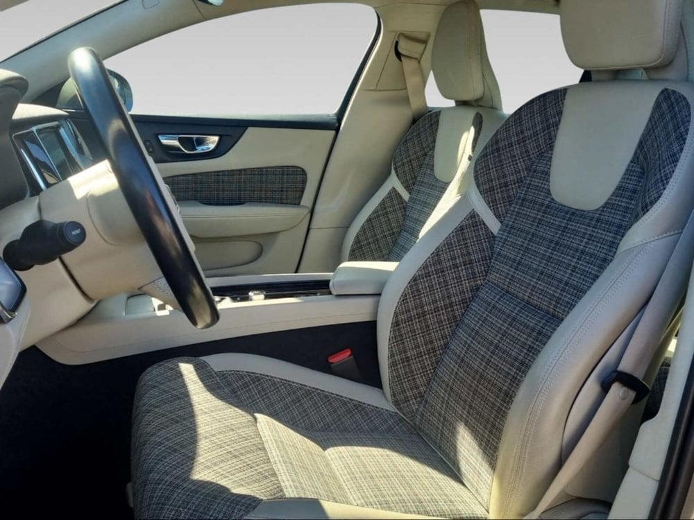 Volvo V60 usata a Firenze (8)