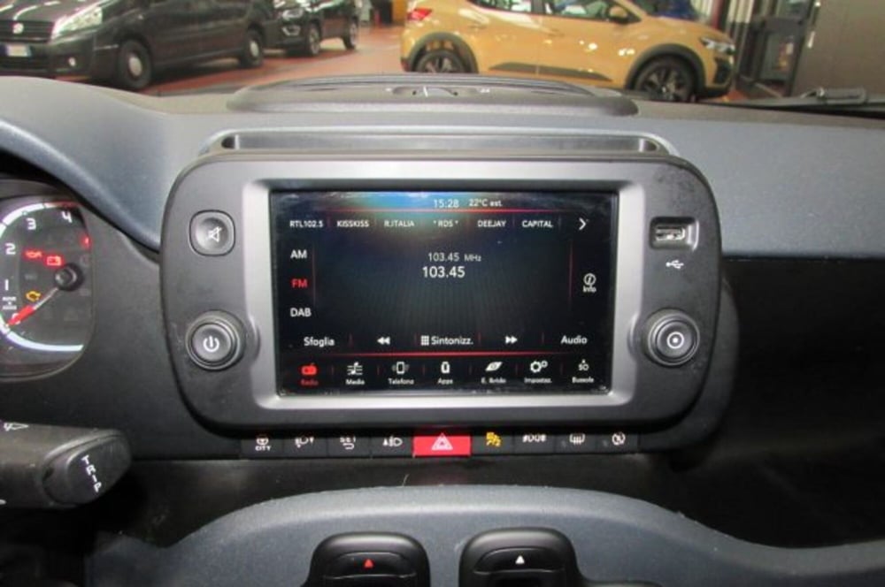 Fiat Panda Cross usata a Milano (7)