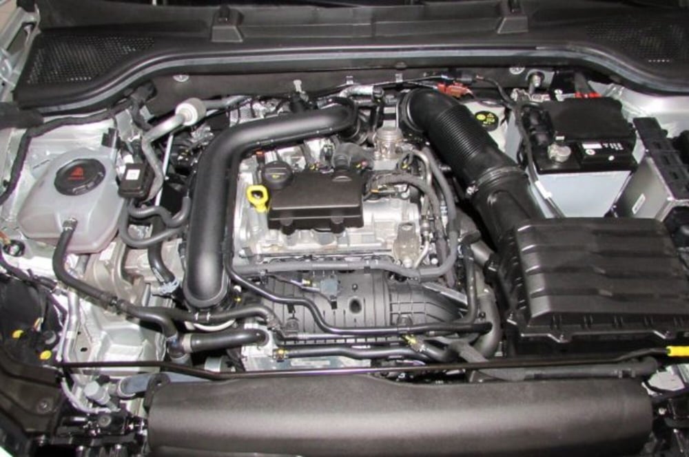 Skoda Kamiq usata a Milano (19)