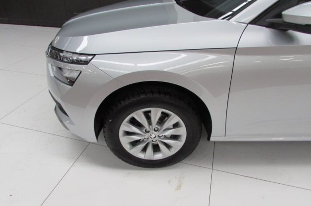 Skoda Kamiq usata a Milano (5)