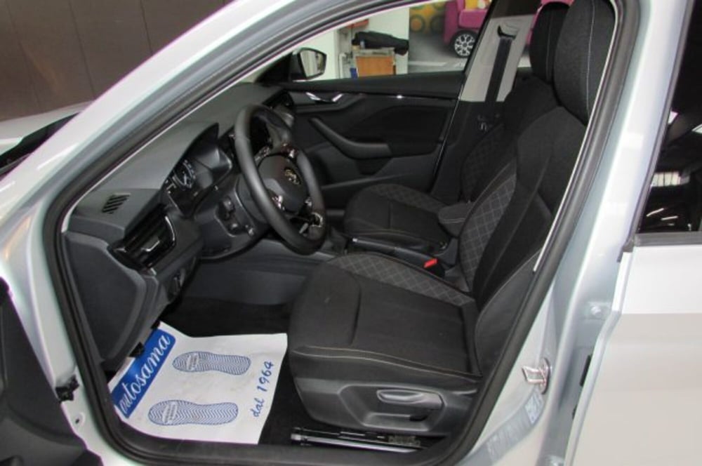 Skoda Kamiq usata a Milano (6)