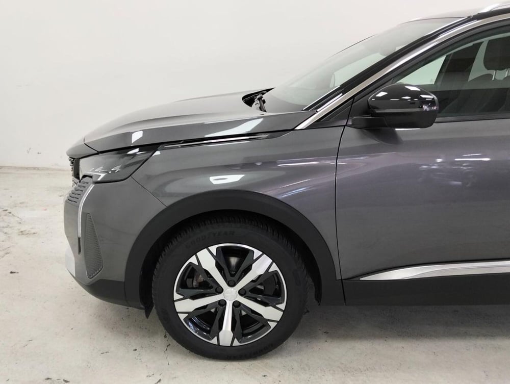 Peugeot 5008 usata a Como (12)