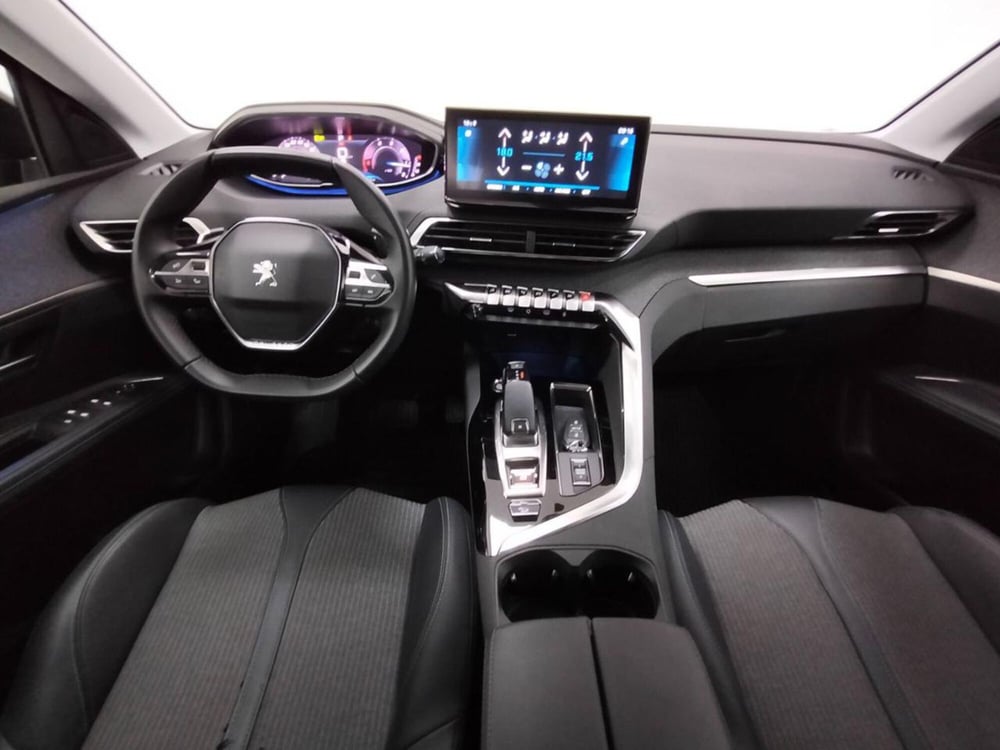 Peugeot 5008 usata a Como (4)