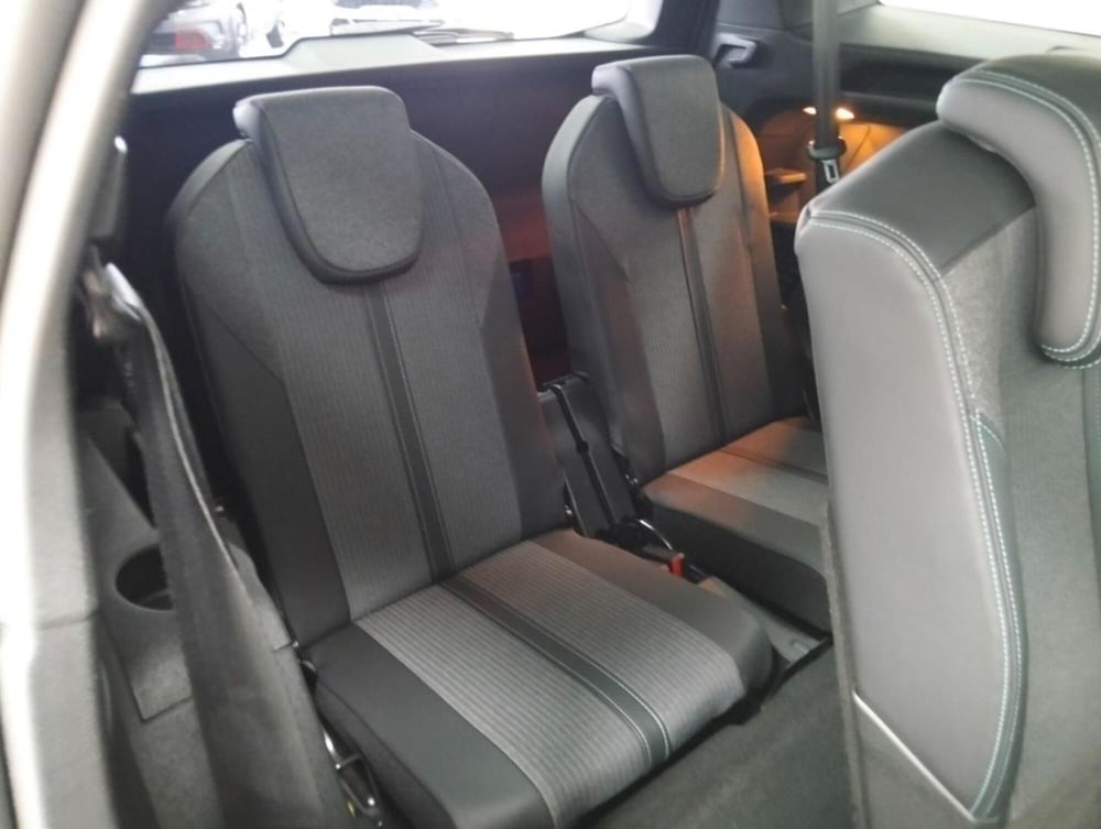 Peugeot 5008 usata a Como (6)