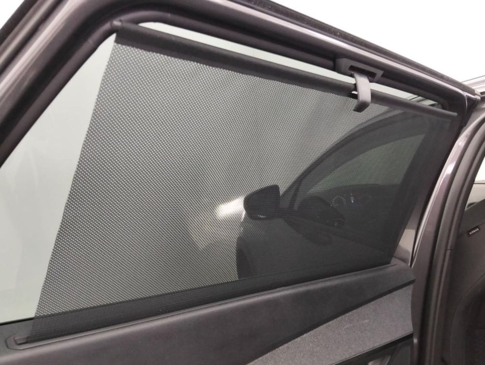 Peugeot 5008 usata a Como (8)
