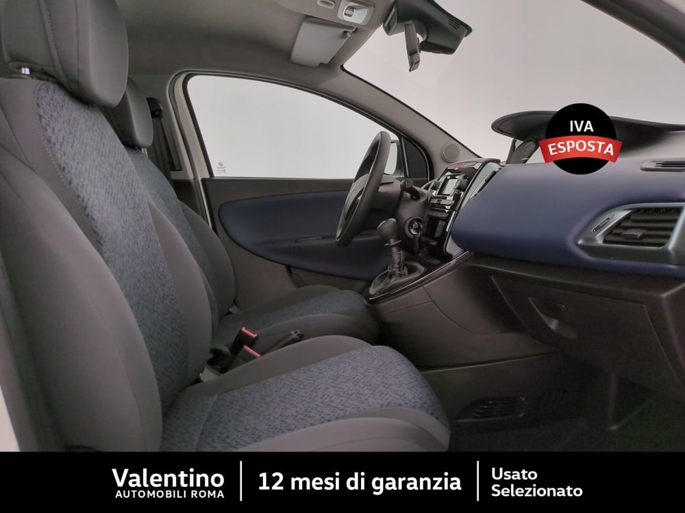 Lancia Ypsilon nuova a Roma (13)