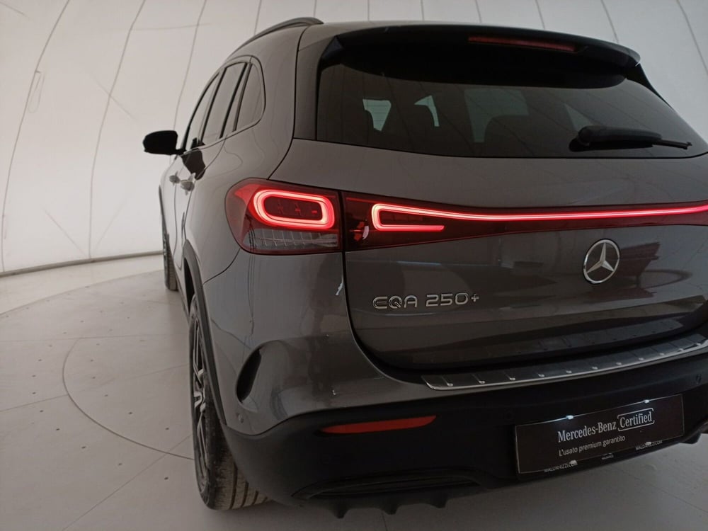 Mercedes-Benz EQA usata a Lecce (11)