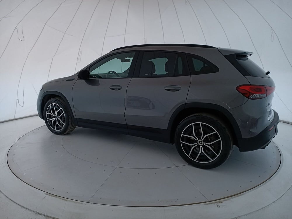 Mercedes-Benz EQA usata a Lecce (3)