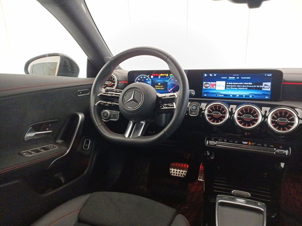 Mercedes-Benz CLA Shooting Brake usata a Lecce (9)