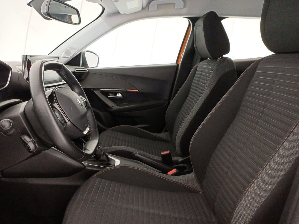 Peugeot 2008 usata a Lecce (6)