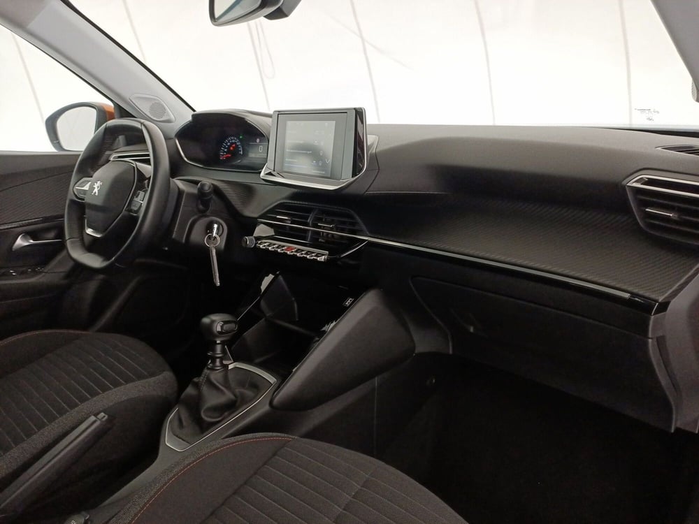Peugeot 2008 usata a Lecce (7)