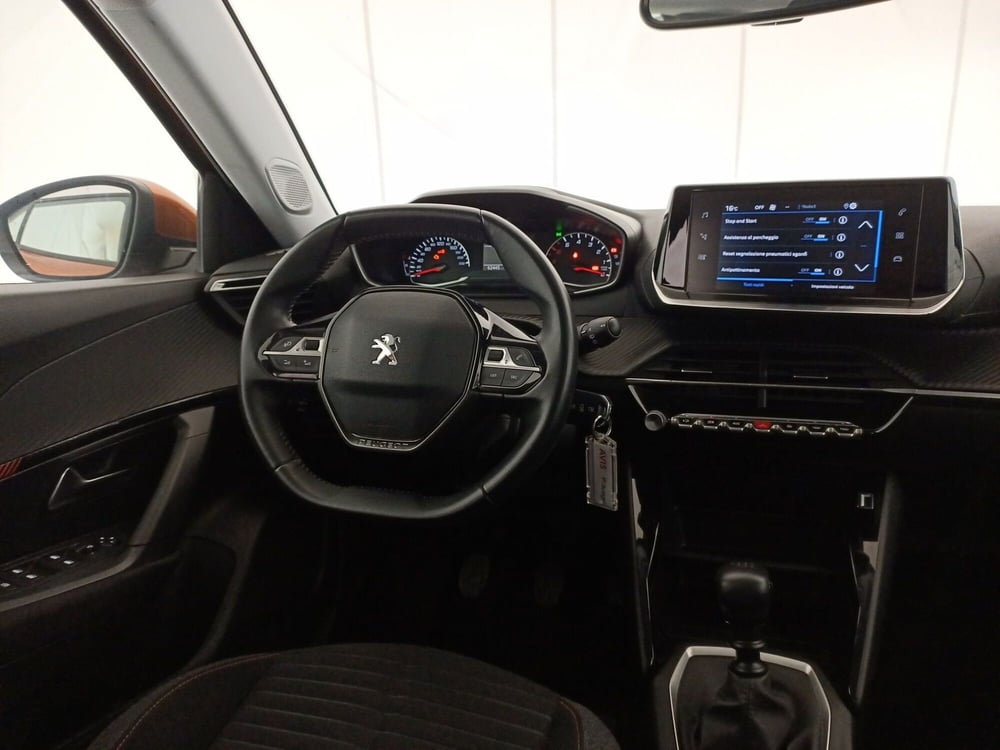 Peugeot 2008 usata a Lecce (9)