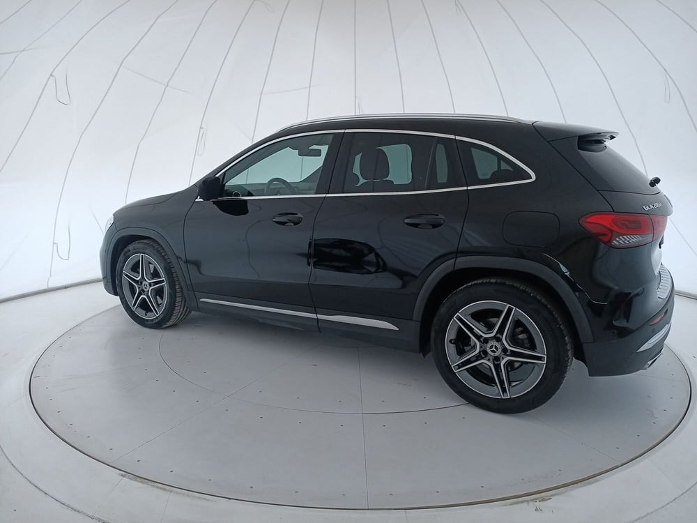 Mercedes-Benz GLA SUV usata a Bari (3)