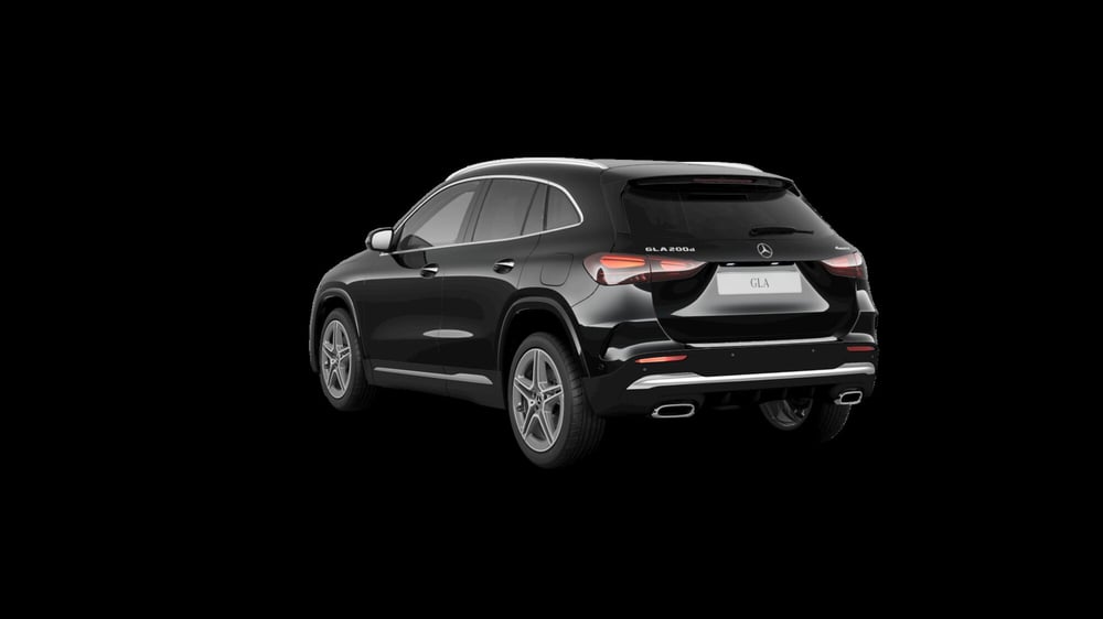 Mercedes-Benz GLA SUV nuova a Milano (3)