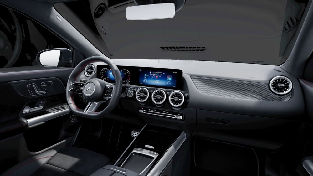 Mercedes-Benz GLA SUV nuova a Milano (5)